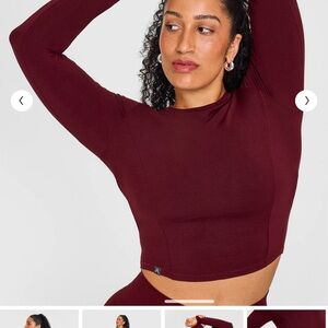 Two pack of OA mellow soft midi shirts in Green and berry. Only worn once.